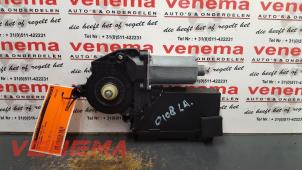 Gebruikte Portierruitmotor Volkswagen Touareg (7LA/7L6) 3.0 TDI V6 24V Prijs € 60,00 Margeregeling aangeboden door Venema Autoparts