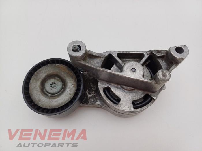 Gebruikte Spanrol Multiriem Volkswagen Passat (3C2) 2.0 TDI 16V 140 Prijs € 14,99 Margeregeling aangeboden door Venema Autoparts