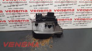 Gebruikte Deurslot Mechaniek 4Deurs rechts-voor Ford B-Max (JK8) 1.4 16V Prijs € 29,99 Margeregeling aangeboden door Venema Autoparts