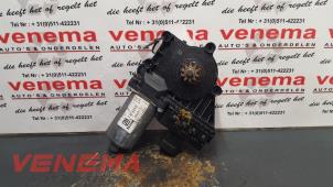 Gebruikte Motor electrisch raam Opel Zafira (M75) 1.9 CDTI Prijs € 45,00 Margeregeling aangeboden door Venema Autoparts