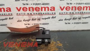 Gebruikte Antenne Versterker Ford B-Max (JK8) 1.4 16V Prijs € 35,00 Margeregeling aangeboden door Venema Autoparts