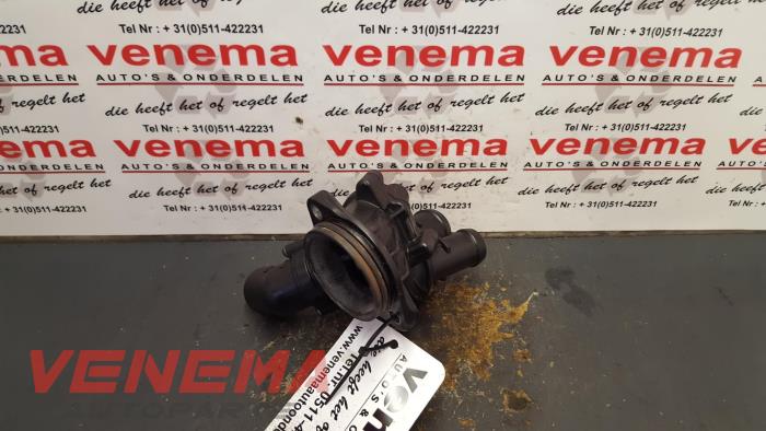 Gebruikte Thermostaathuis Volkswagen Transporter T5 2.0 TDI DRF Prijs € 34,99 Margeregeling aangeboden door Venema Autoparts
