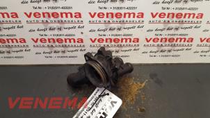 Gebruikte Thermostaathuis Volkswagen Transporter T5 2.0 TDI DRF Prijs € 34,99 Margeregeling aangeboden door Venema Autoparts