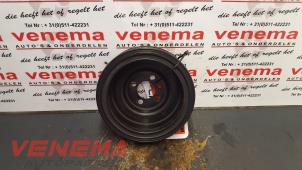 Gebruikte Poelie Krukas Volkswagen Transporter T5 2.0 TDI DRF Prijs € 15,00 Margeregeling aangeboden door Venema Autoparts