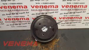 Gebruikte Poelie Waterpomp Opel Corsa C (F08/68) 1.2 16V Prijs € 14,99 Margeregeling aangeboden door Venema Autoparts