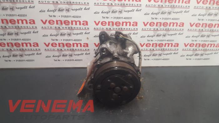 Gebruikte Pomp Airco Volkswagen Polo III (6N1) 1.4i 60 Prijs € 74,99 Margeregeling aangeboden door Venema Autoparts