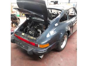 Motor van een Porsche 911 3.2 Carrera 1987
