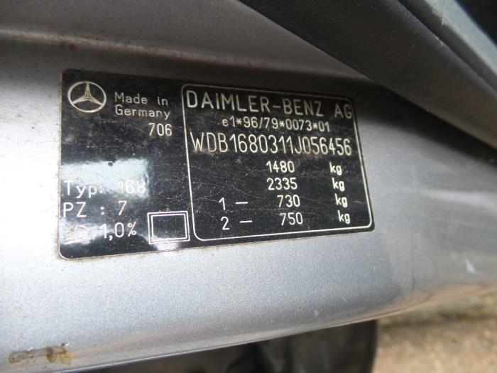 Motorkap van een Mercedes-Benz A (W168) 1.4 A-140 1998