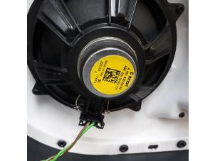Gebruikte Speaker Smart Fortwo Coupé (451.3) Electric Drive Prijs op aanvraag aangeboden door N Kossen Autorecycling BV