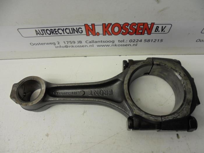 Gebruikte Drijfstang Ford Transit Prijs op aanvraag aangeboden door N Kossen Autorecycling BV