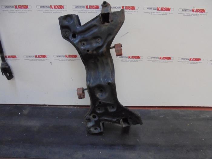 Gebruikte Subframe Volkswagen Polo Prijs op aanvraag aangeboden door N Kossen Autorecycling BV