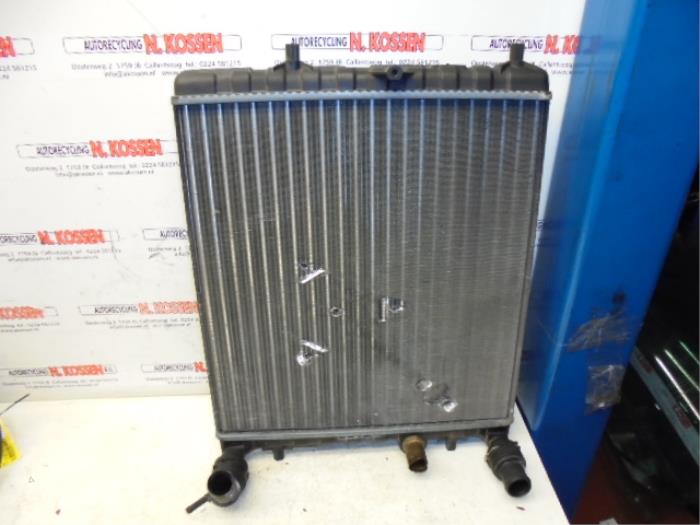 Gebruikte Radiateur Volkswagen Polo Prijs op aanvraag aangeboden door N Kossen Autorecycling BV