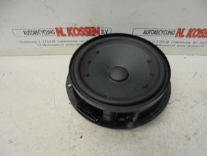 Gebruikte Speaker Volkswagen Golf VII (AUA) 1.6 TDI BlueMotion 16V Prijs op aanvraag aangeboden door N Kossen Autorecycling BV