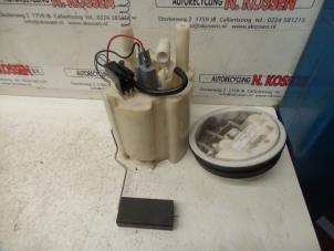 Gebruikte Benzinepomp Mercedes C-Klasse Prijs op aanvraag aangeboden door N Kossen Autorecycling BV