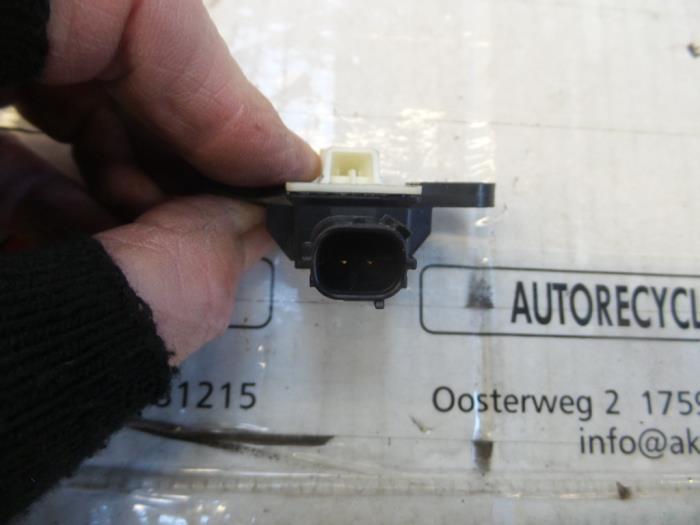 Gebruikte Side assist sensor Renault Kadjar (RFEH) 1.2 Energy TCE 130 Prijs op aanvraag aangeboden door N Kossen Autorecycling BV