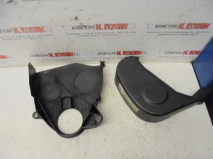 Gebruikte Distributiedeksel Seat Ibiza III (6L1) 1.4 16V 85 Prijs op aanvraag aangeboden door N Kossen Autorecycling BV