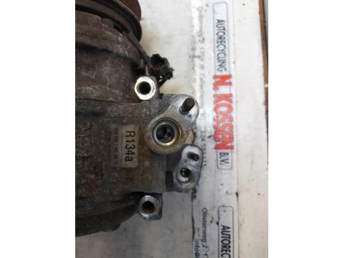 Gebruikte Aircopomp Kia Sorento I (JC) 3.5 V6 24V Prijs op aanvraag aangeboden door N Kossen Autorecycling BV