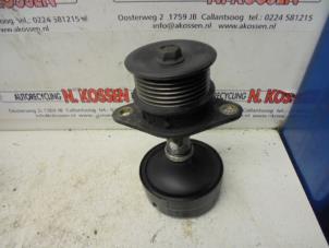 Gebruikte Dynamo poelie Ford Focus 1 Wagon 1.8 TDdi Prijs op aanvraag aangeboden door N Kossen Autorecycling BV