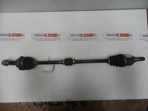 Gebruikte Cardanas rechts-voor (VWA) Opel Karl Prijs op aanvraag aangeboden door N Kossen Autorecycling BV