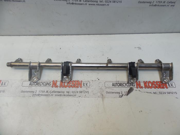 Gebruikte Verstuiver brug BMW 3 serie (E93) 325i 24V Prijs op aanvraag aangeboden door N Kossen Autorecycling BV