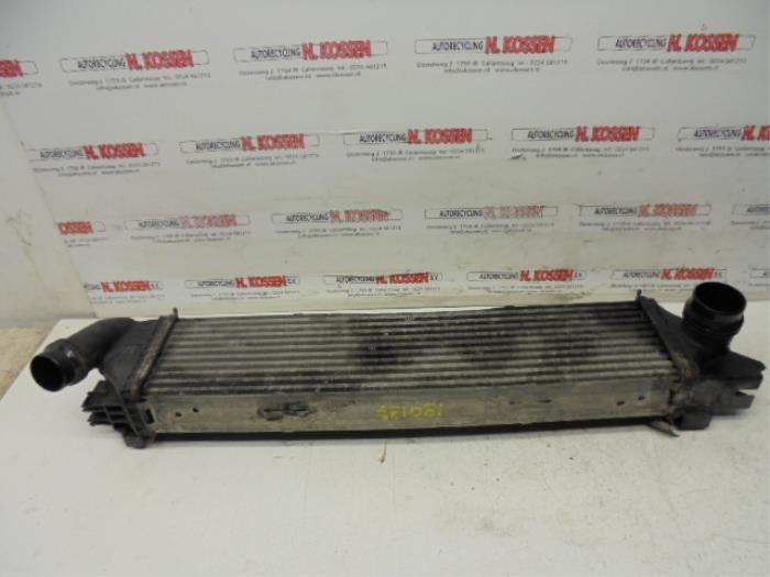 Gebruikte Intercooler Opel Vivaro Prijs op aanvraag aangeboden door N Kossen Autorecycling BV