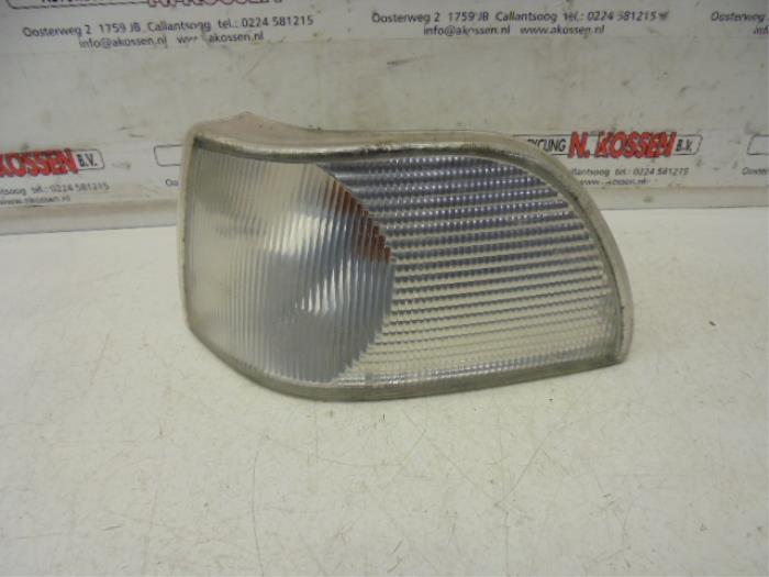 Richtingaanwijzer links van een Volkswagen Golf V (1K1) 1.9 TDI 2005