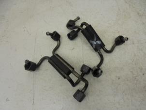 Gebruikte Dieselleiding Set Landrover Freelander Prijs op aanvraag aangeboden door N Kossen Autorecycling BV