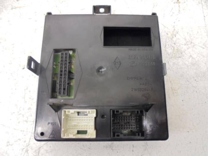 Comfort Module van een Renault Laguna 2002