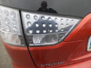 Gebruikte Achterlicht links Mitsubishi Outlander Prijs op aanvraag aangeboden door N Kossen Autorecycling BV