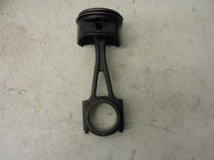 Gebruikte Drijfstang Opel Corsa Prijs op aanvraag aangeboden door N Kossen Autorecycling BV