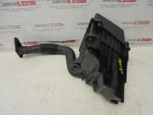 Gebruikte Luchtfilterhuis Volkswagen Polo Prijs op aanvraag aangeboden door N Kossen Autorecycling BV