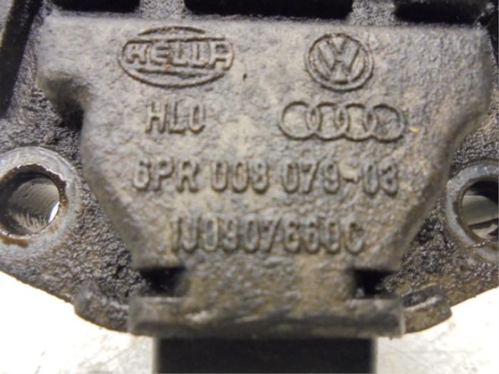 Olie niveau sensor van een Volkswagen Golf 2006