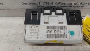 Gebruikte Display Interieur Renault Master II (FD/HD) 2.5 dCi 16V Prijs op aanvraag aangeboden door N Kossen Autorecycling BV