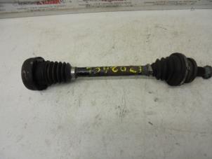 Gebruikte Cardanas links-voor (VWA) Volkswagen Polo IV (9N1/2/3) 1.2 12V Prijs op aanvraag aangeboden door N Kossen Autorecycling BV