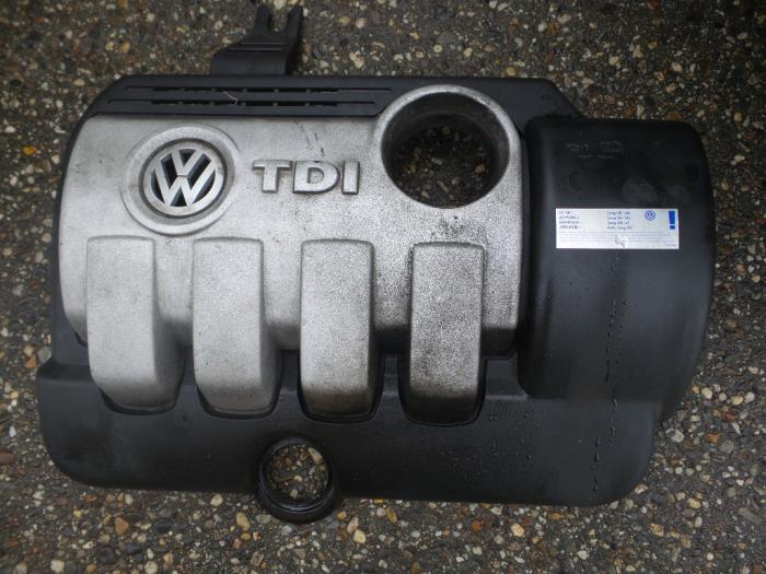 Gebruikte Afdekplaat motor Volkswagen Sharan (7M8/M9/M6) 2.0 TDI Prijs op aanvraag aangeboden door N Kossen Autorecycling BV