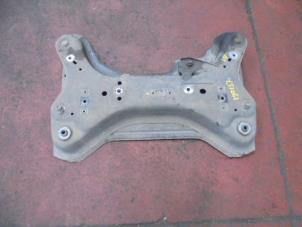 Gebruikte Subframe Opel Vivaro Prijs op aanvraag aangeboden door N Kossen Autorecycling BV