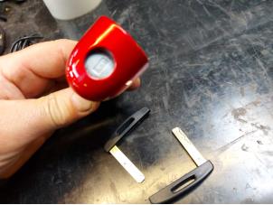 Gebruikte Deurslot Cilinder links Renault Clio IV (5R) 0.9 Energy TCE 90 12V Prijs op aanvraag aangeboden door N Kossen Autorecycling BV