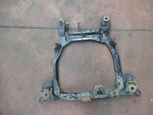 Gebruikte Subframe Hyundai Santafe Prijs op aanvraag aangeboden door N Kossen Autorecycling BV