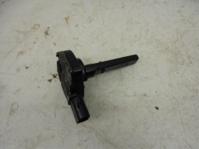 Gebruikte Oliepeil sensor BMW Z3 Prijs op aanvraag aangeboden door N Kossen Autorecycling BV