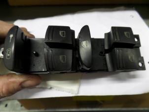 Gebruikte Ruit schakelaar elektrisch Porsche Cayenne (9PA) 4.8 V8 32V GTS Prijs € 150,00 Margeregeling aangeboden door N Kossen Autorecycling BV