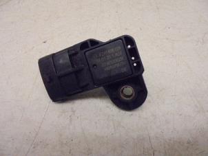 Gebruikte Map Sensor (inlaatspruitstuk) Renault Clio IV (5R) 0.9 Energy TCE 90 12V Prijs op aanvraag aangeboden door N Kossen Autorecycling BV