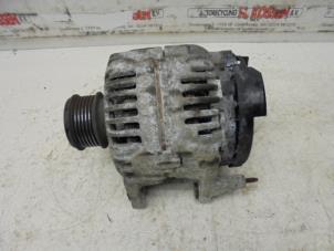 Gebruikte Dynamo Volkswagen Transporter T5 1.9 TDi Prijs op aanvraag aangeboden door N Kossen Autorecycling BV