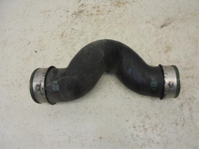 Gebruikte Intercooler Buis Volkswagen Transporter T5 1.9 TDi Prijs op aanvraag aangeboden door N Kossen Autorecycling BV
