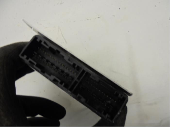 Airbag Module van een Smart Fortwo Coupé (451.3) Electric Drive 2015