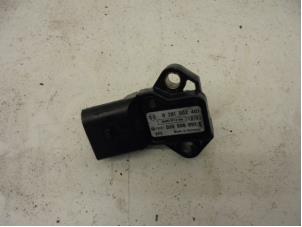 Gebruikte Sensor map (inlaatspruitstuk) Volkswagen Transporter T5 2.5 TDi PF Prijs op aanvraag aangeboden door N Kossen Autorecycling BV