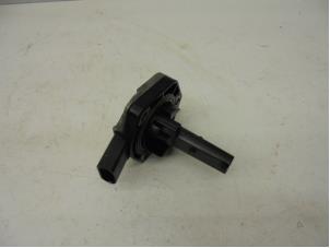 Gebruikte Oliepeil sensor Volkswagen Transporter T5 2.5 TDi PF Prijs op aanvraag aangeboden door N Kossen Autorecycling BV