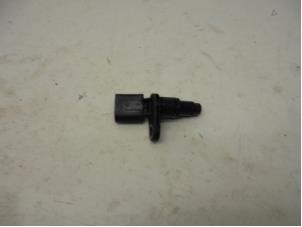 Gebruikte Nokkenas Sensor Volkswagen Transporter T5 2.5 TDi PF Prijs op aanvraag aangeboden door N Kossen Autorecycling BV
