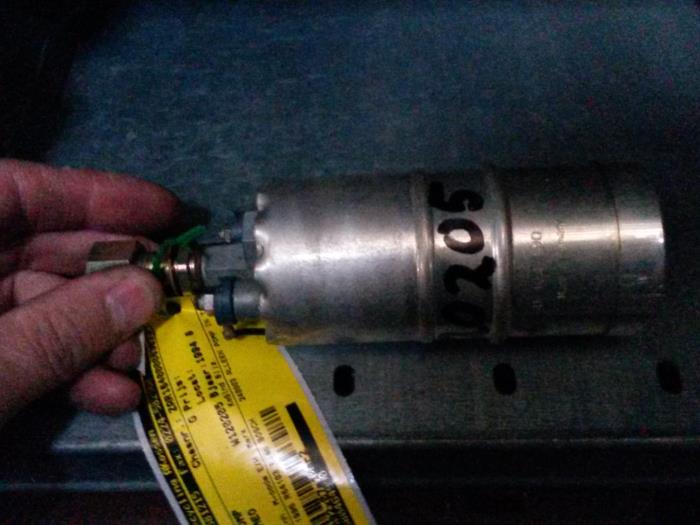 Gebruikte Benzinepomp Alfa Romeo 164 2.0 Super ie Twin Spark Prijs op aanvraag aangeboden door N Kossen Autorecycling BV