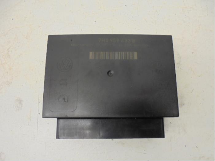 Gebruikte Bodycontrol Module Volkswagen Transporter T5 2.5 TDi PF Prijs op aanvraag aangeboden door N Kossen Autorecycling BV