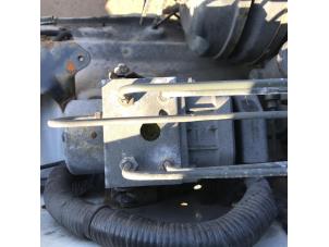 Gebruikte ABS Pomp Nissan Terrano II (R20/TR50) 2.7 TDi Prijs op aanvraag aangeboden door N Kossen Autorecycling BV